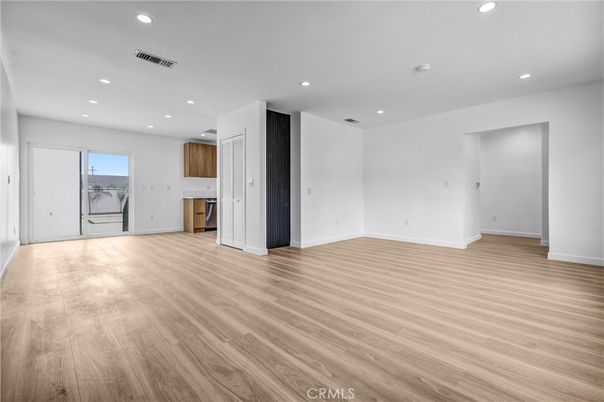 Empty room, Interior, Recessed Lighting, Wood Texture Flooring