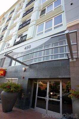 Exterior, Facade, None