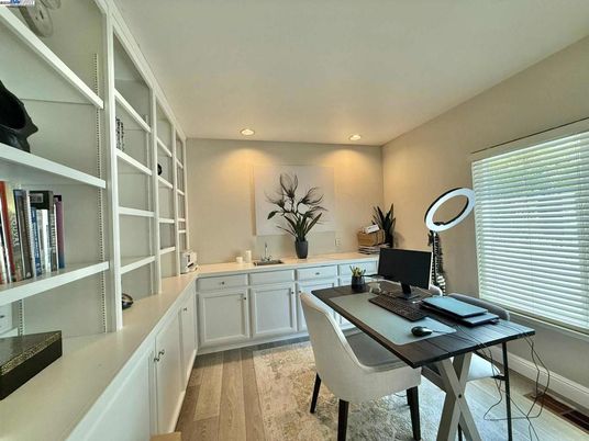 Home Office, Interior, Recessed Lighting, Wood Texture Flooring