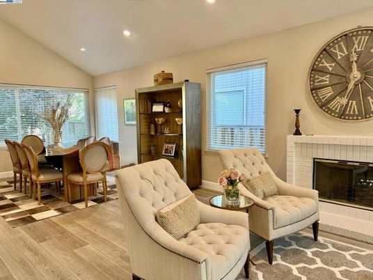 Dining room, Fireplace, Interior, Recessed Lighting, Wood Texture Flooring