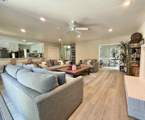 Dining room, Interior, Kitchen, Living room, Recessed Lighting, Wood Texture Flooring
