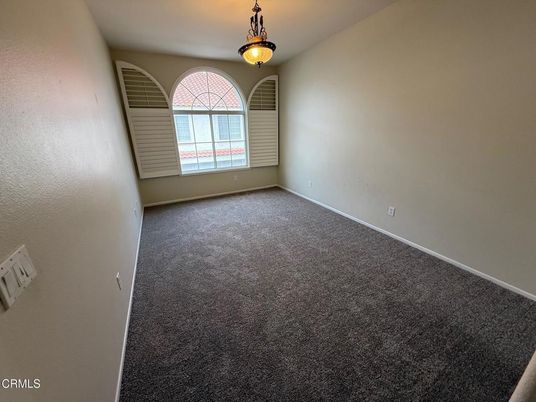 Empty room, Interior, Pendant Lights