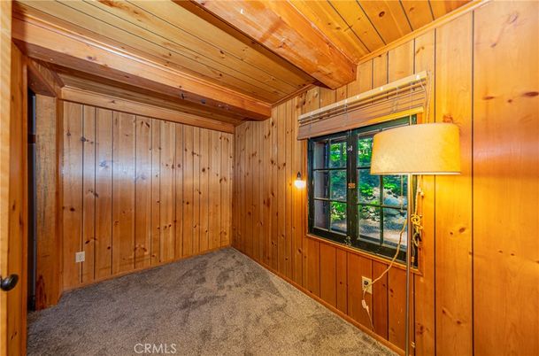 Empty room, Interior, Wooden Beams, Wooden Ceilings, Wooden Walls