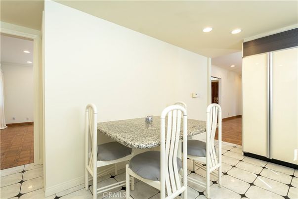 Dining room, Interior, Recessed Lighting