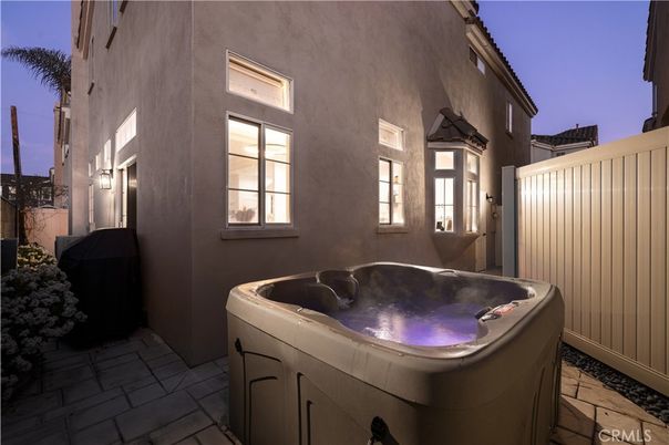 Exterior, Hot Tub