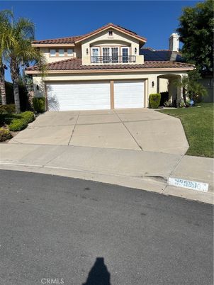 Attached, Exterior, Facade, Mediterranean