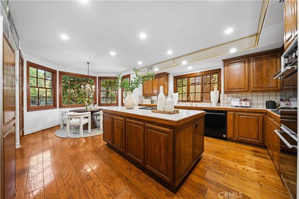 Dining room, Interior, Kitchen, Pendant Lights, Recessed Lighting, Wood Texture Flooring