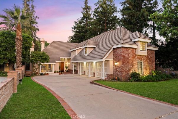 Backyard, Exterior, Facade, Brick Facade, French Provincial
