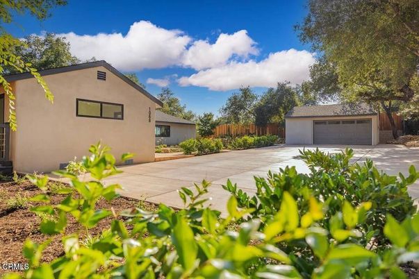 Backyard, Detached Garage, Exterior