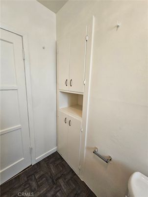 Interior, Washer, Wood Texture Flooring
