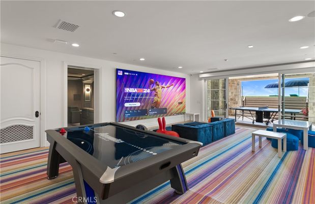 Game Room, Interior, Recessed Lighting, Water