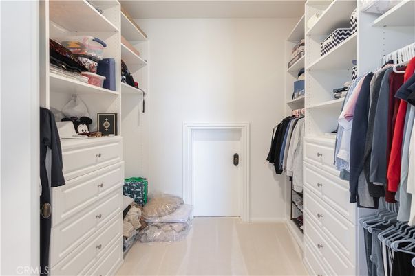 Interior, Walk-in Closets