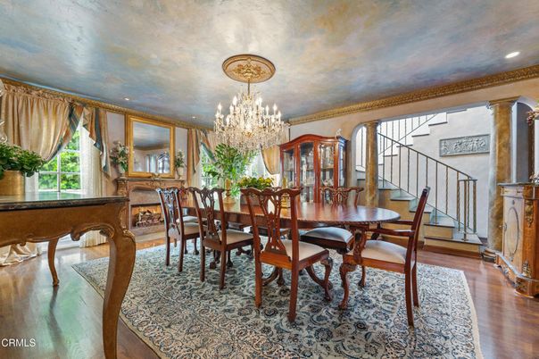 Chandelier, Dining room, Interior, Recessed Lighting, Wood Texture Flooring