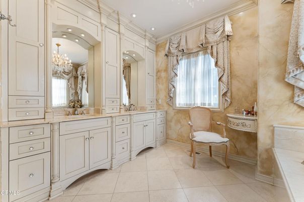 Bathroom, Chandelier, Dual Sink Vanities, Interior, Recessed Lighting