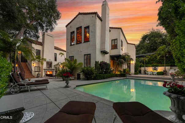 Exterior, Pool