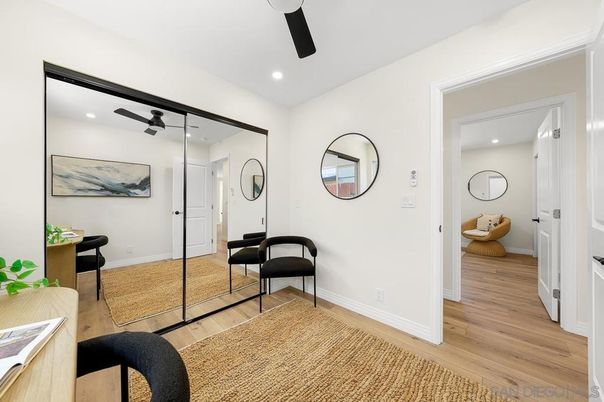 Interior, Recessed Lighting, Wood Texture Flooring
