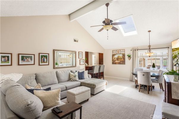 Dining room, Interior, Living room, Pendant Lights