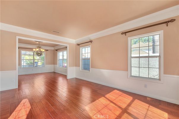 Chandelier, Empty room, Interior, Wood Texture Flooring