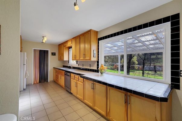 Interior, Kitchen, Tile Countertops