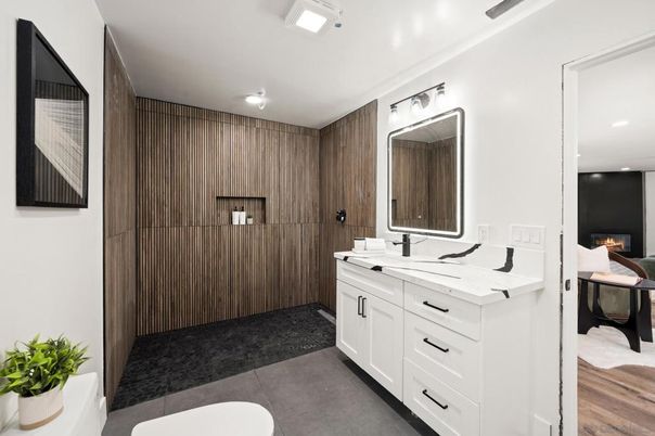 Bathroom, Dual Sink Vanities, Interior, Recessed Lighting