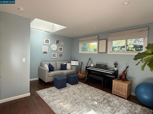 Interior, Living room, Piano, Recessed Lighting, Wood Texture Flooring