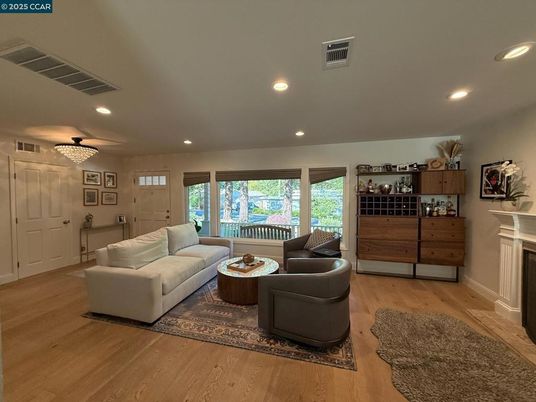 Interior, Living room, Recessed Lighting, Wood Texture Flooring