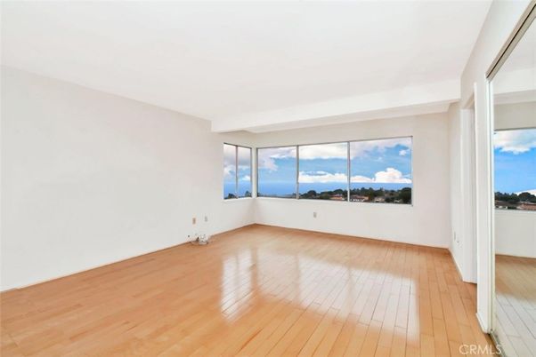 Empty room, Interior, Water, Wood Texture Flooring