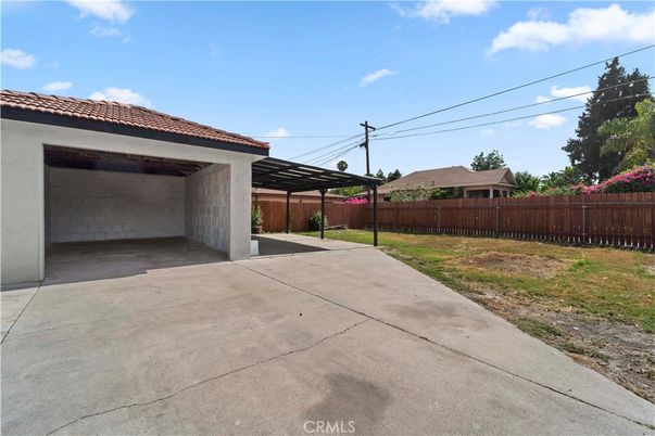 Backyard, Detached Garage, Exterior