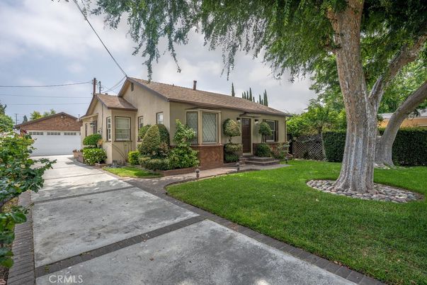 Backyard, Detached Garage, Exterior, Facade, Ranch