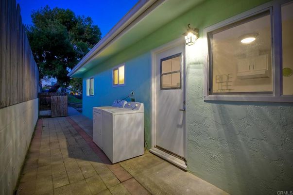 Exterior, Washer