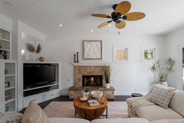 Fireplace, Interior, Living room, Recessed Lighting
