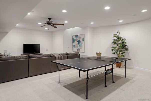 Game Room, Interior, Living room, Recessed Lighting