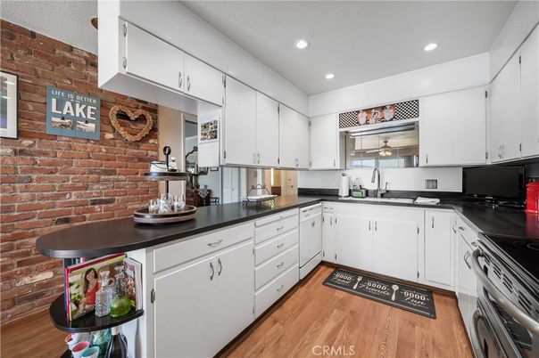 Interior, Kitchen, Recessed Lighting, Stone Walls, Wood Texture Flooring