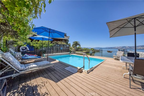 Exterior, Pool, Water
