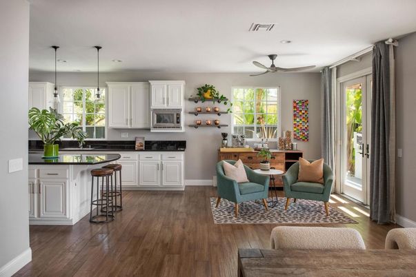 Dining room, Interior, Kitchen, Pendant Lights, Recessed Lighting, Wood Texture Flooring