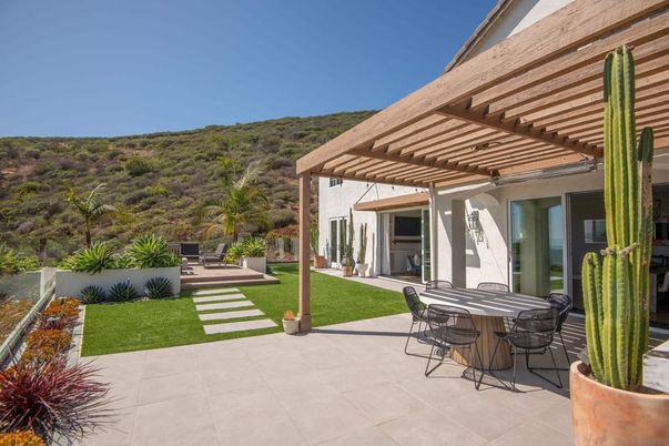 Backyard, Exterior