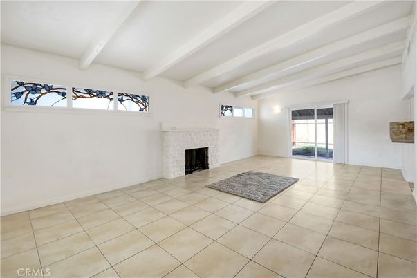 Empty room, Fireplace, Interior