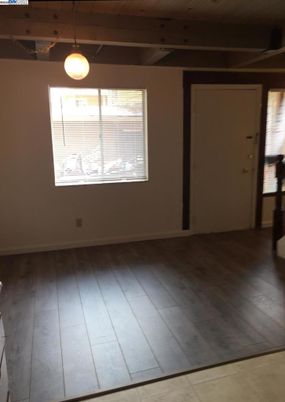 Empty room, Interior, Pendant Lights, Wooden Beams, Wooden Ceilings, Wood Texture Flooring