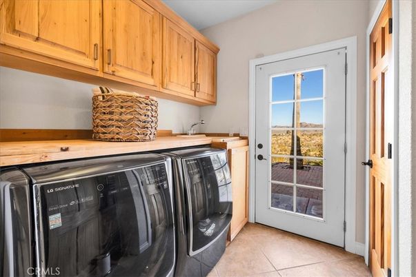 Interior, Washer