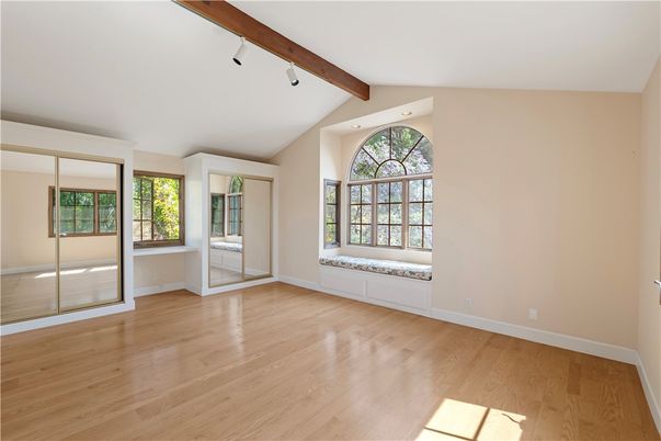 Empty room, Interior, Wooden Beams, Wood Texture Flooring