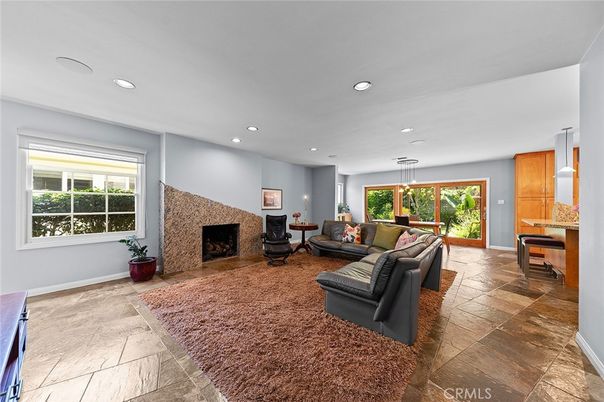 Fireplace, Interior, Living room, Pendant Lights, Recessed Lighting