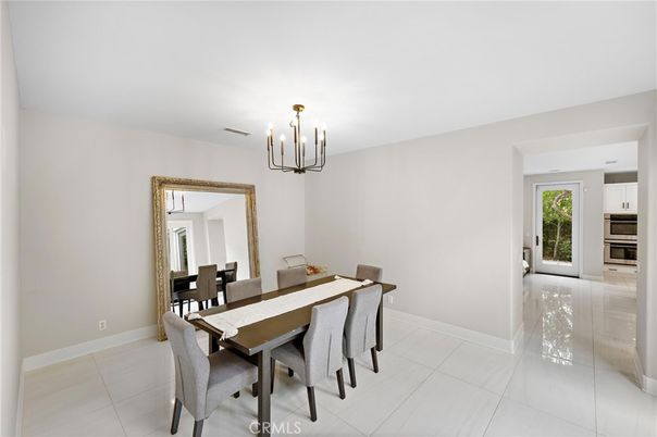 Chandelier, Dining room, Interior