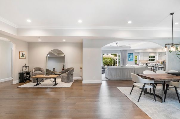 Dining room, Interior, Living room, Pendant Lights, Recessed Lighting, Wood Texture Flooring