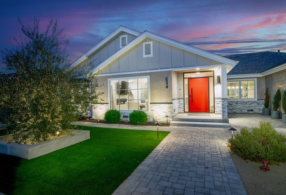 Exterior, Facade, American Craftsman