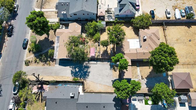 Exterior, Drone