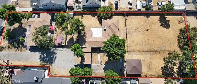 Exterior, Drone