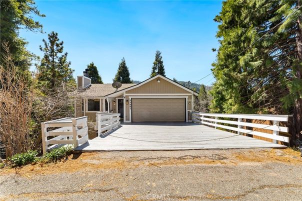 Backyard, Detached Garage, Exterior