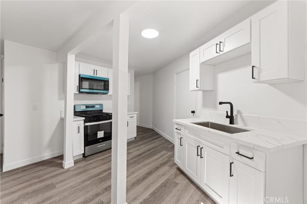 Interior, Kitchen, Recessed Lighting, Wood Texture Flooring