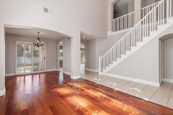 Chandelier, Interior, Recessed Lighting, Wood Texture Flooring