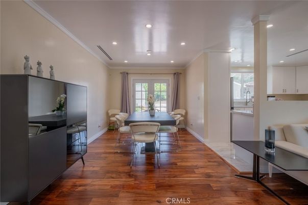 Dining room, Interior, Recessed Lighting, Wood Texture Flooring